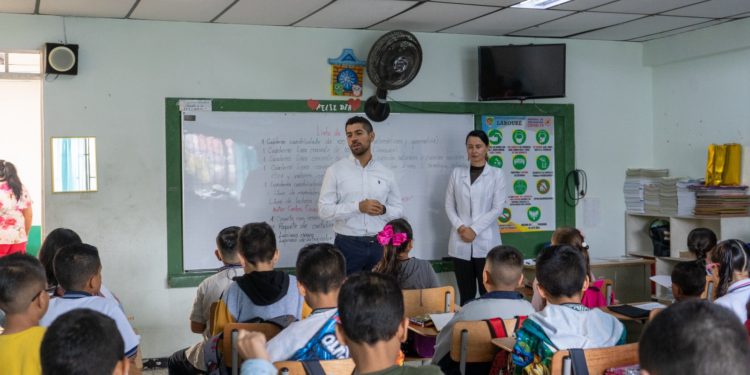 Gobernación adelanta gestiones para aumentar la cobertura del Programa de Alimentación Escolar PAEEl PAE es considerado un programa de acceso y permanencia educativa cofinanciado por el Ministerio de Educación Nacional