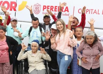 ADULTOS MAYORES DE LOS CENTROS DE PROTECCIÓN DISFRUTARON DE PASADÍA EN CENTRO VIDA DE CERRITOS