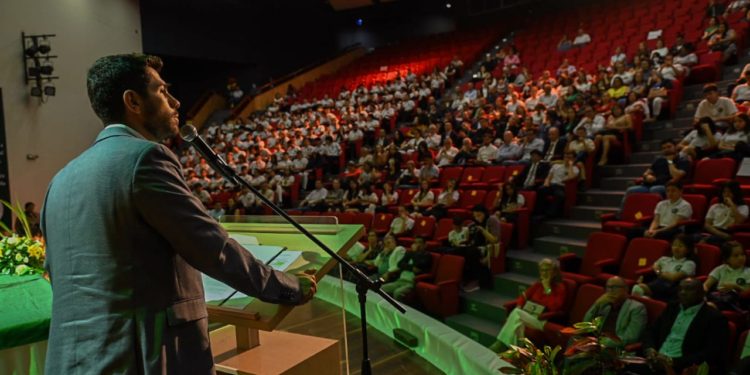 Gobernación se unió a los actos conmemorativos de los 80 del Instituto Técnico Superior