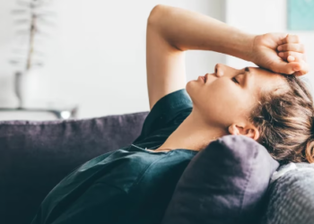 Síndrome del pensamiento acelerado: cuando la ansiedad nos impide estar en el presente