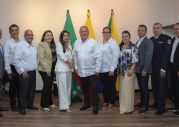 Alcalde Roberto Jiménez tomó juramento y posesionó a primeros miembros de su gabinete