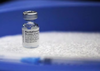 Asociación Colombiana de Sociedades Científicas pide medidas cautelares por vencimiento de vacunas para el Covid