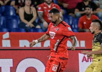 Rechazó dirigir al América de Cali y ahora será rival de la selección Colombia