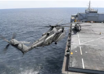 Muerte en el Mar Arábigo: cómo un Navy SEAL cayó en aguas bravas y otro murió intentando salvarlo