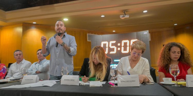 Gobernador Juan Diego Patiño gestionó importantes recursos ante el Gobierno Nacional