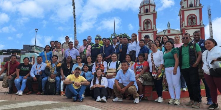 Gobernación de Risaralda y Ministerio de Educación garantizan recursos para infraestructura de comunidades indígenas