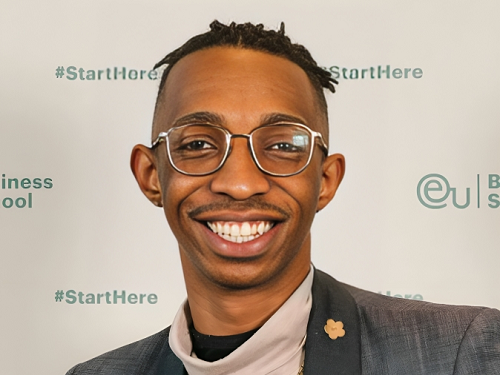 Entrevista Simon Denhere II: Liderazgo Sostenible en el universo emprendedor