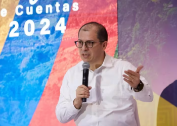 Francisco Barbosa habría remodelado su casa con plata de la Fiscalía: investigación en la Contraloría habría sido engavetada