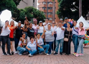 Emprendedores de “Hecho en Risaralda” esperan   a propios y visitantes en la Plaza de Bolívar