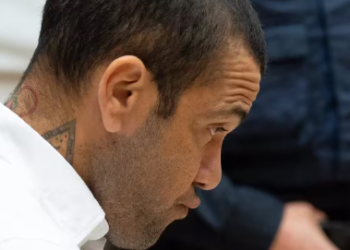 Dani Alves paga el millón de euros y saldrá de la cárcel en las próximas horas