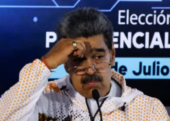 Maduro, entre la soledad y el delirio