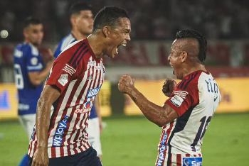 Carlos Bacca fue extorsionado por delincuentes que aseguraron haber secuestrado a varios familiares