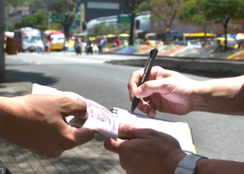 Gota a gota estaría amenazando a sus deudores con falsas denuncias por violación de menores en redes sociales