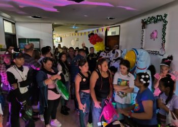 Educación brinda solución inmediata al ingreso y salida de los estudiantes del Bernardo López Pérez