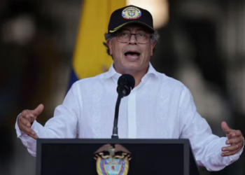 Los colombianos tienen una percepción negativa: más del 60% aseguró que el país va por mal camino, según encuesta de Guarumo