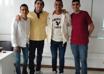 Explorando el Modelo Rojo y Azul en los números enteros: Cuarto Ciclo Matemático en la UTP 