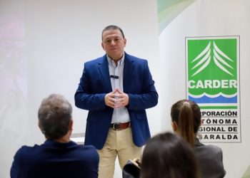 El Director General de la CARDER firmó la Agenda Ambiental 2024 – 2027 con la ANDI