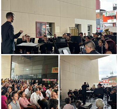 La Banda Sinfónica de Pereira en su tradicional retreta, realizó un bello homenaje a las madres