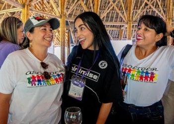 Gobernación lanza cursos gratuitos para mujeres en Confecciones y Formación en Género