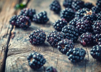 La fruta que ayuda a producir colágeno, reduce la aparición de arrugas y desinflama las articulaciones