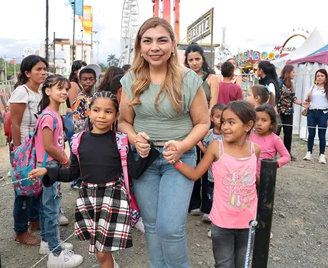Gestora Social regaló una tarde de risas, aventuras y diversión, a 55 niños de Puerto Caldas