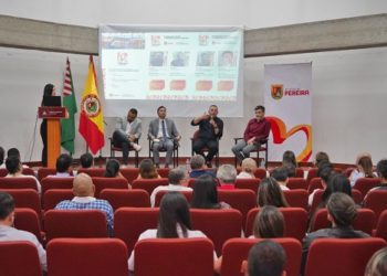 El director de la CARDER participa como ponente en el “1.er Foro Regional de Parques Vivos y Corredores Verdes”