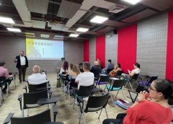 Innovación educativa a través del diálogo: desayuno con empleadores impulsa la conexión entre la academia y sector laboral