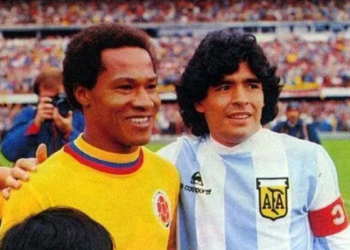 Las memorias de una gloria del fútbol colombiano: su foto con Maradona, la lesión en Argentina que lo retiró y “la revancha” cafetera