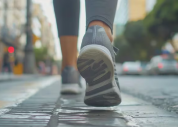Cuál es el hábito que impulsa la felicidad en las mujeres, según un científico de Harvard