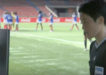 Este es el nuevo VAR que se estrenó en el Mundial Femenino sub-20: así funciona la revisión