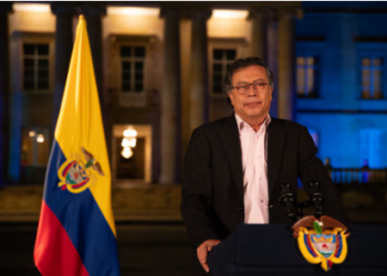 Petro habló al país tras anuncio del CNE de abrir investigación a su campaña y formularle cargos: “Hoy se da el primer paso al golpe de Estado”