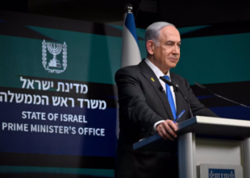 El momento en el que un drone de Israel identificó a Yahya Sinwar oculto y moribundo dentro de una vivienda en Gaza