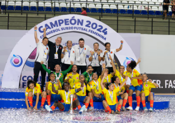 Así celebró la selección Colombia su histórico primer título en el Sudamericano Sub-20 de Futsal Femenino ante Brasil