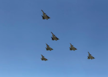 Gobierno de Gustavo Petro niega la compra de aviones suecos para la FAC: “Todavía no hay una definición, hay muchos rumores”