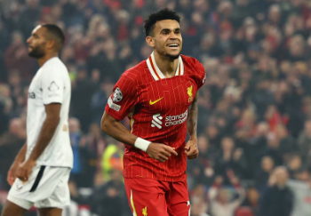 Luis Díaz se acerca a histórico récord en la Champions League gracias a su triplete