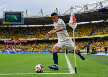 Gustavo Alfaro llenó de halagos a jugador de la selección Colombia, al que puso como ejemplo a seguir