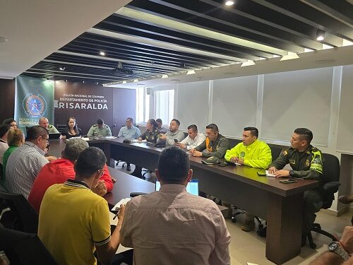 Gobernación de Risaralda lidera reunión extraordinaria de seguridad con el gremio de transportadores