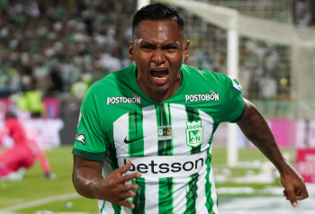 Alfredo Morelos recibió duras palabras del técnico de Santos: “Lo compramos y llegó con sobrepeso”