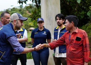 Puentes peatonales en comunidad indígena de Pueblo Rico tienen un avance del 75%