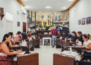 Funcionarios públicos de La Virginia recibieron capacitación en Régimen Jurídico Municipal