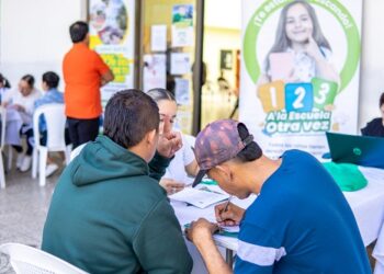 Más niños y jóvenes regresan a las aulas con la Matriculatón en Risaralda