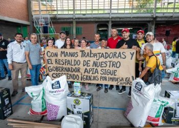 Apicultores recibieron de la Gobernación herramientas para mejorar su producción