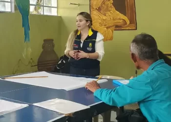 Barrio Alfonso López avanza en la elaboración de mapas de riesgo con apoyo de la Diger
