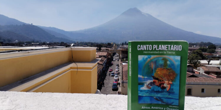 “Todas la voces todas”: el Canto Planetario concebido por Jarquín