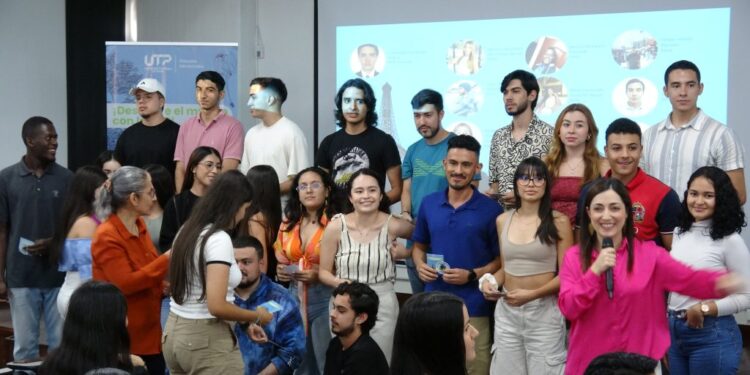 Orgullo que trasciende fronteras: Padres y estudiantes UTP se preparan para nuevas experiencias en el exterior