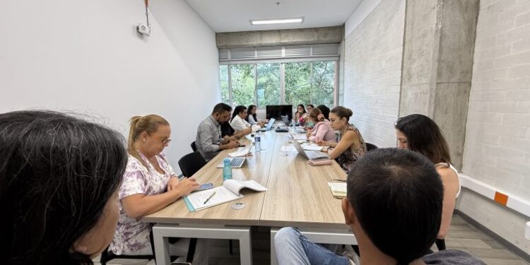 La UTP llega a la televisión nacional con contenido institucional