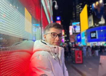 Sebastián Arango Montoya: el joven que convierte su pasión por los cómics en un lenguaje para enseñar y resistir