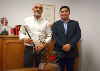 Alejandro Rejón Huchin, fue nombrado Hijo Adoptivo de Fuente Vaqueros, cuna del poeta Federico García Lorca