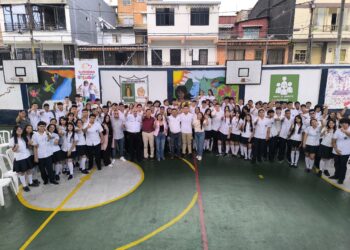 La estrategia ‘Charlas con el Secre’ llegó a la institución educativa Augusto Zuluaga Patiño, con un mensaje de motivación para los estudiantes