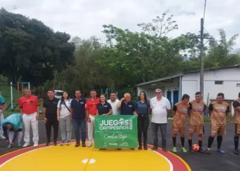 Una cancha de microfútbol renovada, recibieron los habitantes de la vereda La Honda en Combia Baja y los deportistas de los Juegos Campesinos 2025